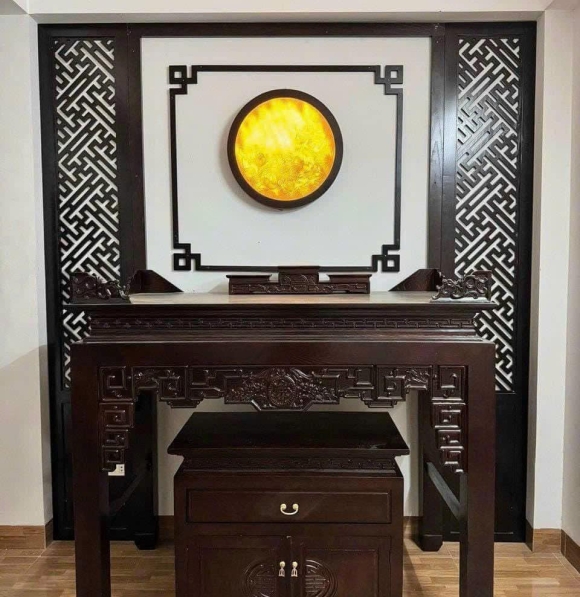 Bàn thờ gia tiên 