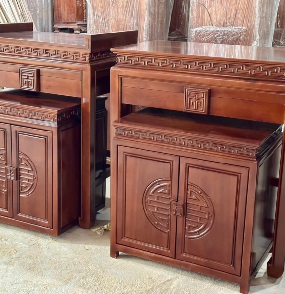 Bàn thờ gia tiên 